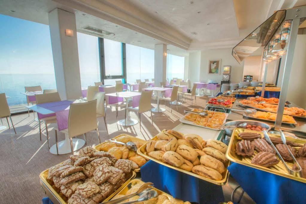 Hotel Commodore Riccione Ngoại thất bức ảnh